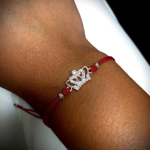 Braccialetto in filo rosso con corona d'argento con zirconi BT36